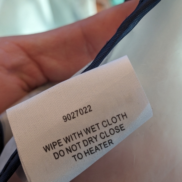 SEED Heritage Translucent Hooded Zip-up Collar Raincoat with Pockets Youth 4-5 - Picture 9 of 10